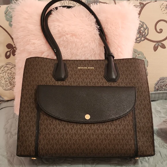 MICHAEL KORS Iconic logo Brown and Black Tote - Picture 1 of 9